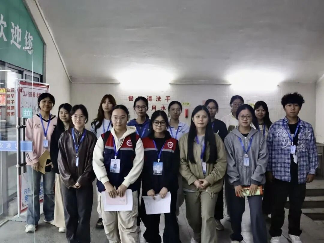 护理学院|走进宿舍，传递关爱